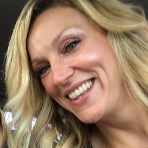 Meet your Posher, Bobbie